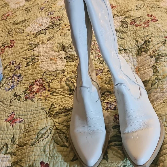 Steve Madden White Windie Boots Size 9.5M - Picture 6 of 12
